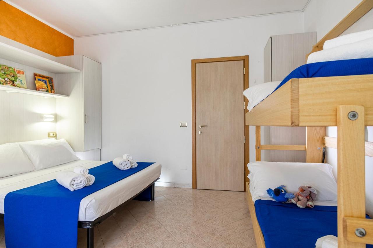 Hotel Tre Rose Riccione Exterior photo