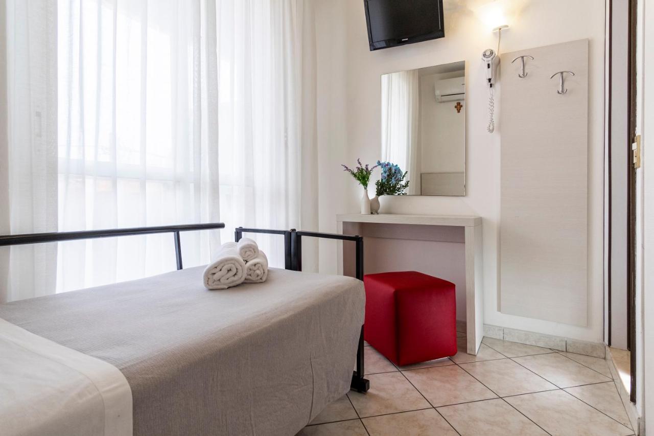 Hotel Tre Rose Riccione Exterior photo