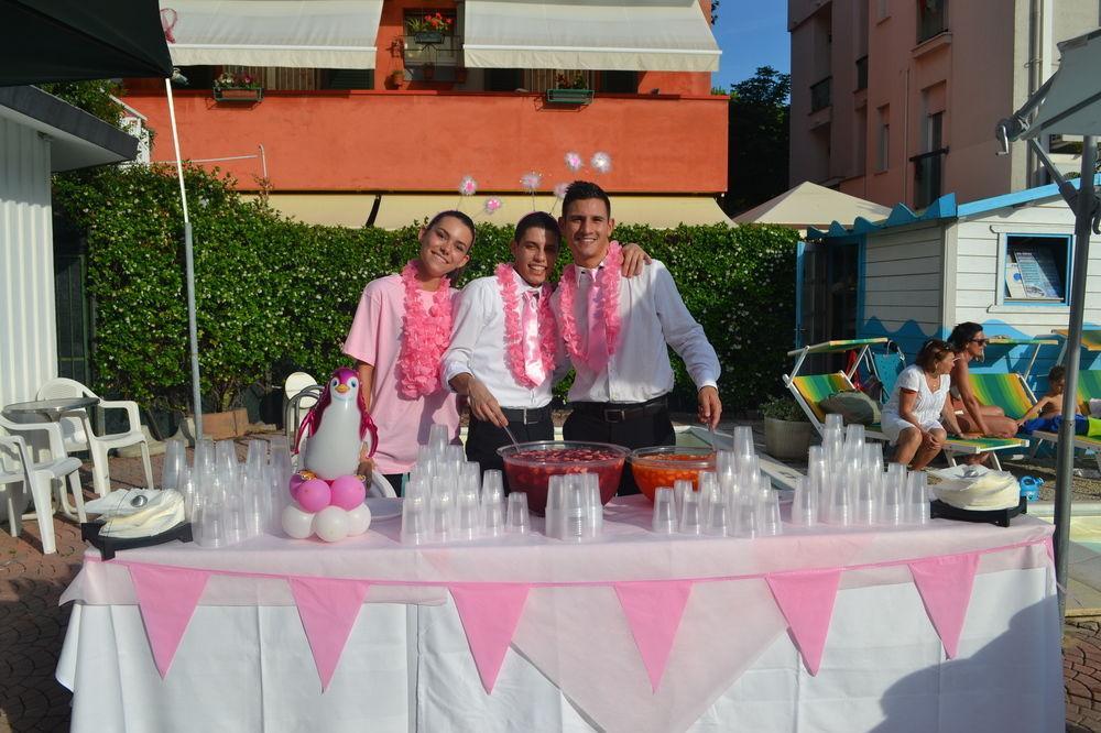 Hotel Tre Rose Riccione Exterior photo